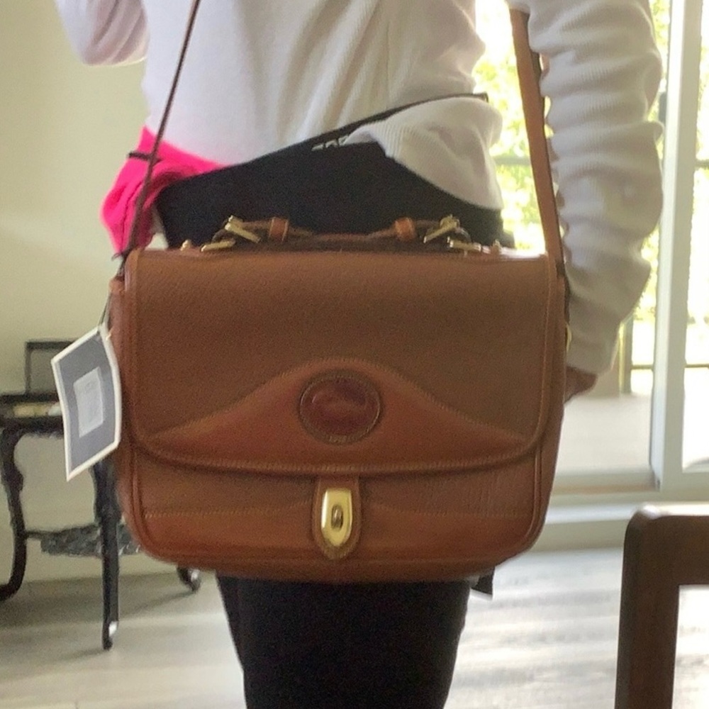 Classic Brown Leather Shoulder Bag